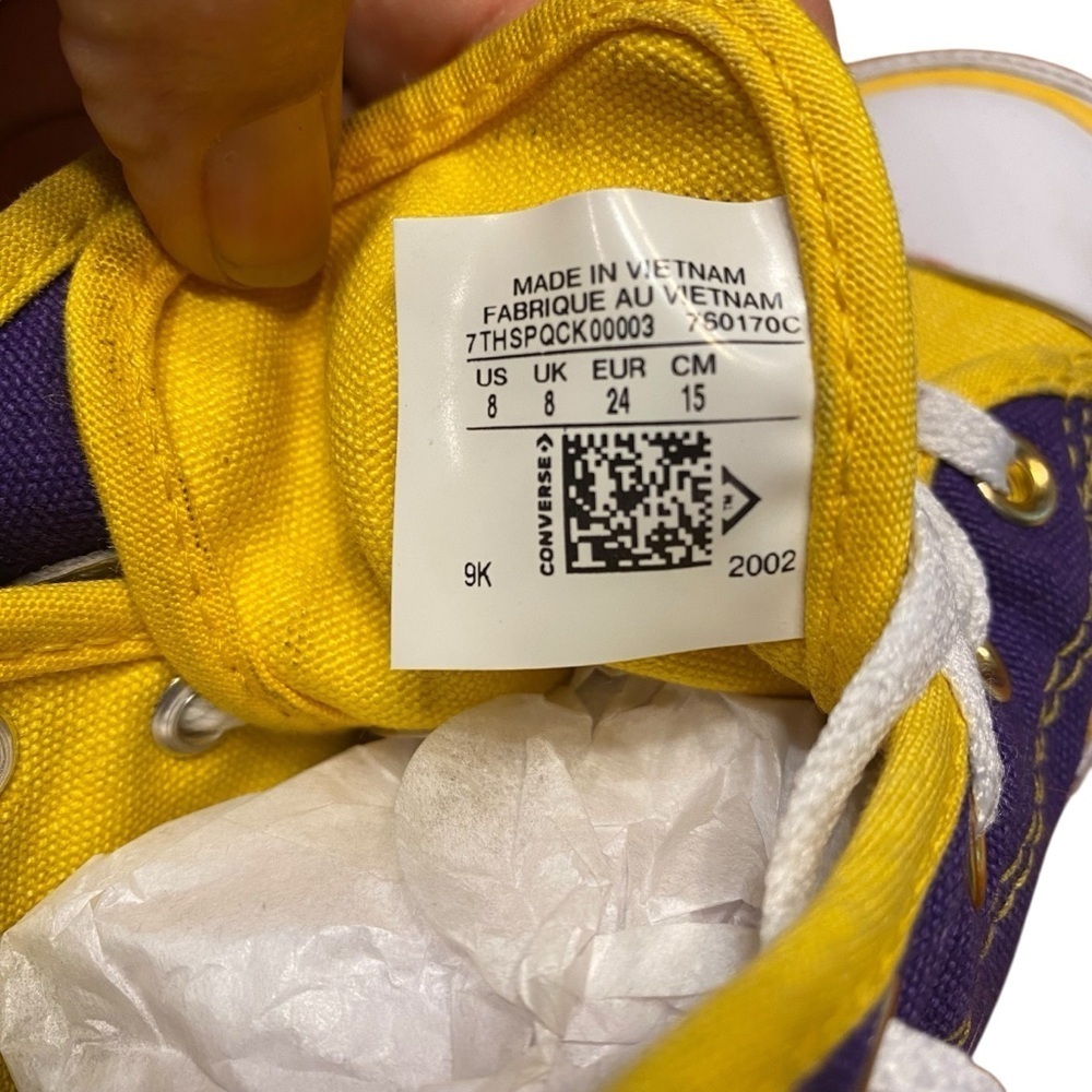 Converse, purple and Gold LA Lakers Kobe 24 fan youth high tops size 8 - Picture 7 of 7